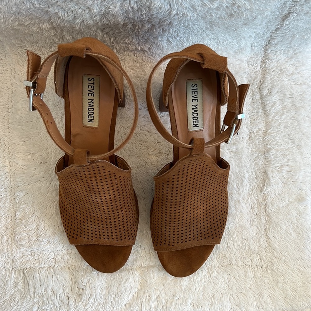 Suede Steve Madden Stack Heel with Peep Toe - Picture 7 of 16